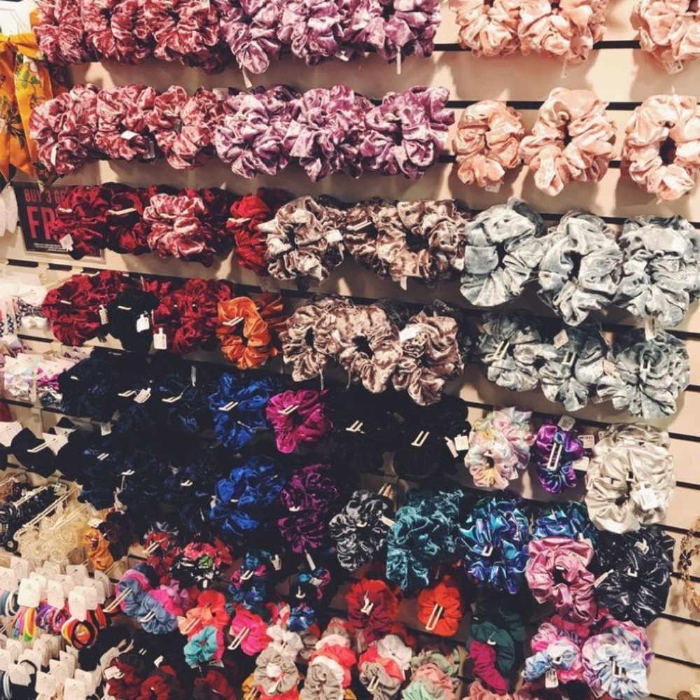 Mystery scrunchies - Picture 5 of 5